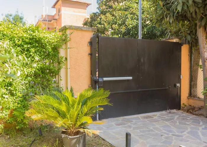 Romantica With Balcony Near San Giovanni * Rom